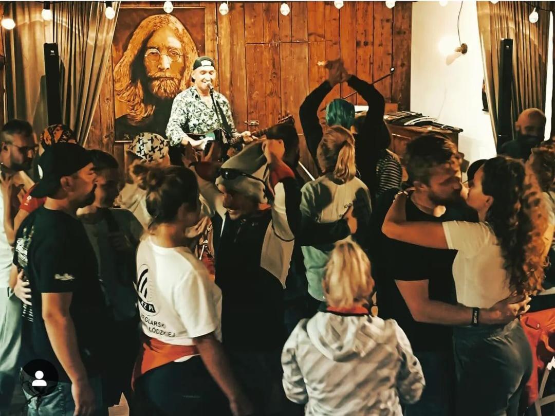Przystan Tlo Dla Mew Lägenhet Rydzewo Exteriör bild
